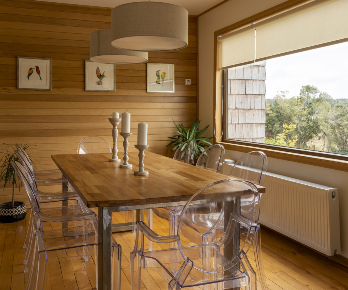 comer-casa-principal-arrayanes-de-huillinco